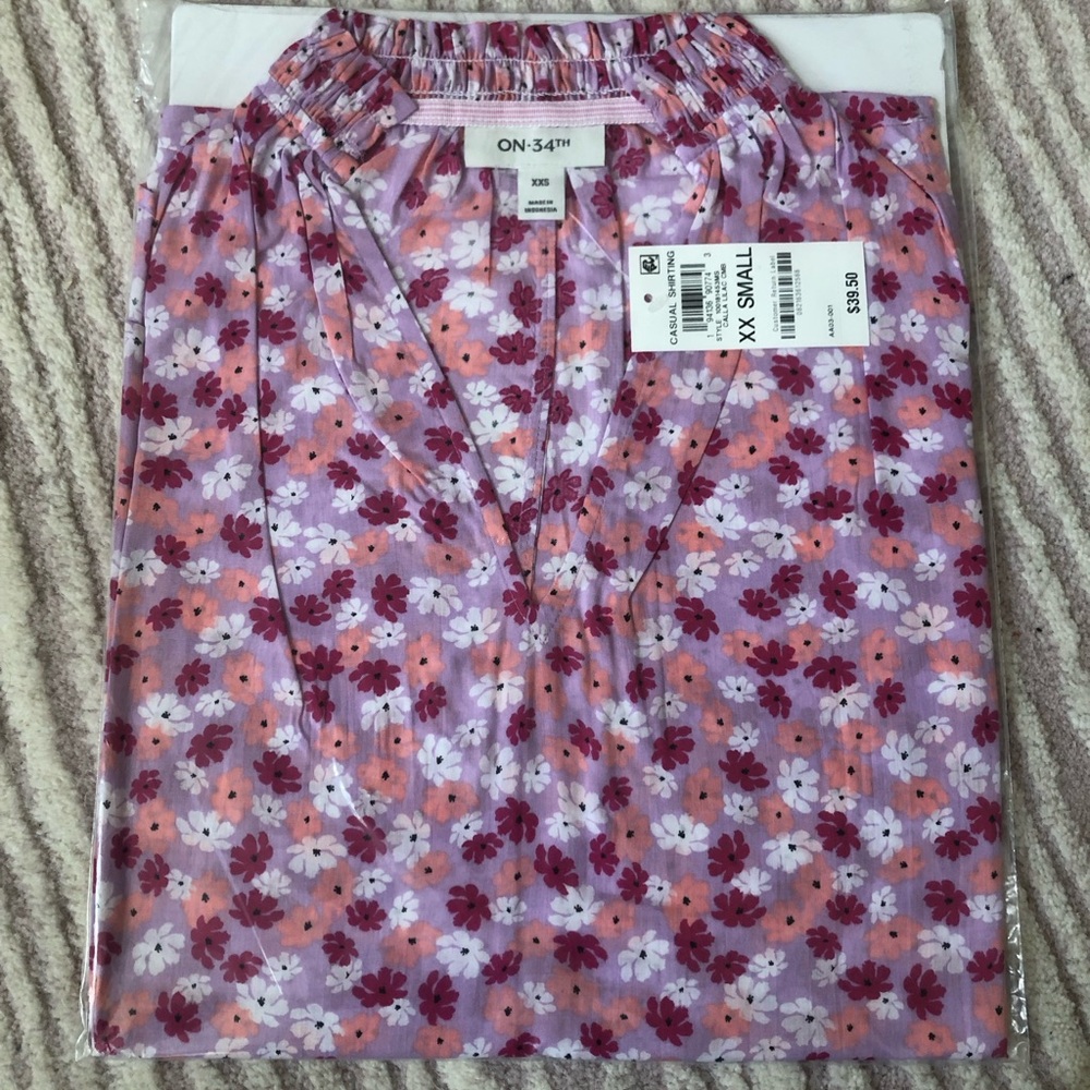 MACYS - Sleeveless Ruffle Neck Top, XXS, Pink Floral, NWT Condition, on 34th